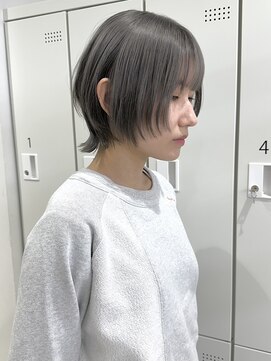 ユーフォリア 銀座(Euphoria) ウルフ/ウルフカット/ハッシュカット/レイヤーカット担当岩崎