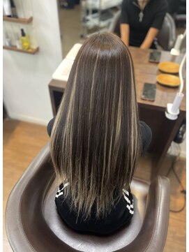 ルアナ エクステ 名古屋栄店(Luana.) ブリーチなしでハイライト風デザイン！