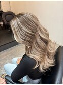 ハイライトカラーミディアムヘア暗めカラーデザインカラー