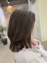 クレア(Klea)&nbsp;柔らかく揺れる大人ミディアムレイヤー♪
