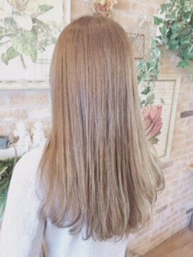 ルークス 中央林間(LOOOKS) ☆LOOOKS中央林間 鈴木大志 必ず綺麗に魅せるプラチナカラー☆