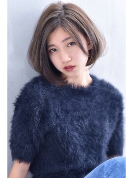 オウル(Owll) ★DISHEL ★センターパート大人イルミナカラーボブ