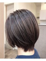 アルターリール(aL ter Rire)&nbsp;【Rire尚平】ラベンダーグレージュカラー★襟足スッキリショート