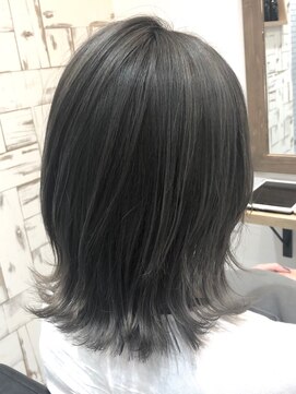 ヘアガーデン オフ(hair garden off) シルバーライトボブ