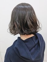 ジェナ(Jena)&nbsp;外ハネレイヤーボブ×マットグレージュ