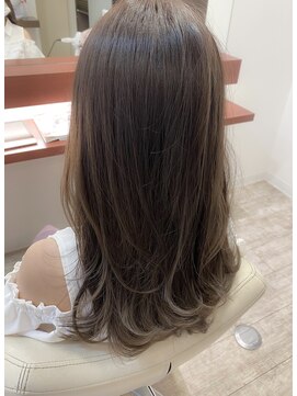 マーリャヘアー(mallia hair) くびれ外ハネセミロング