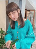 イヤリングカラー/大人ベージュ×レイヤーカット