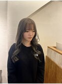 オリーブグレージュ