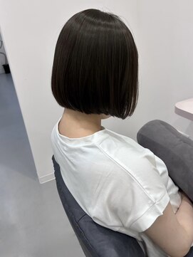 リノ(Lino) ミニボブ/黒髪/ワンカール