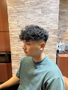 アールドボーテ 理容室(R de Beaute) 銀座 スペインカール フェード <理容室>