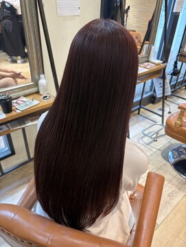 ケア アンド デザイン ココロ(care&design KOKORO) 暖色カラー × ワインレッド 瀧澤 汐