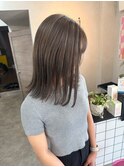 細めたっぷりグレージュハイライト