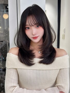 クム(kumu) レイヤーカット /縮毛矯正/前髪/顔周り/名古屋/栄/韓国サロン