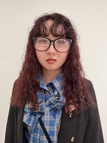 イト(ito)&nbsp;スパイラルパーマ×ブリーチなしレッド