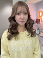 アール 横浜(R) 【MOMO】ハイトーン+レイヤーカット◎