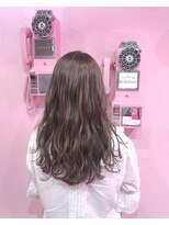 レイドバック(LAID BACK)&nbsp;【代官山】アッシュグレーと韓国風/韓国ヘア巻き髪で透明感