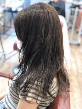 ミーティア バイ クアトロ(Meteor By QUATRO) 外国人風アッシュベージュ