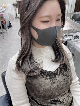 デイジー(Daisy) 天神/大名/インナーカラー/ベージュ