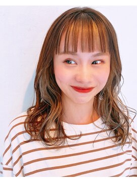 ザブックハンドサロン(The book hand salon) ベージュ×ミディアム