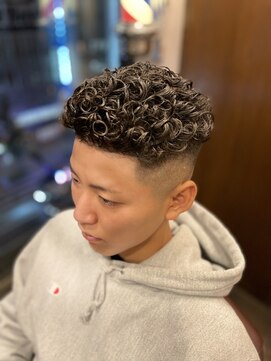ヒロギンザバーバーショップ 神楽坂店(HIRO GINZA BARBER SHOP) スキンフェード×プードルパーマ