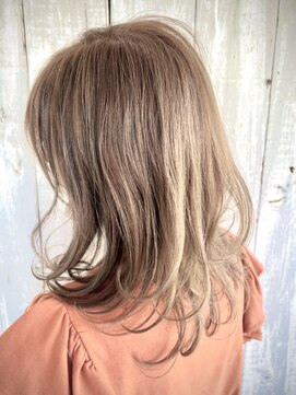 エスハートオブヘアー 植田店(ES Heart of HAIR) 【ES 伊藤】オータムスタイル No.56 透明感ホワイトベージュ