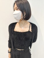 ステア ケース(stair case)&nbsp;大人かわいい黒髪前下がりボブセンターパート20代30代40代