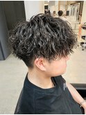 ツイストスパイラルパーマ刈り上げマッシュ波巻きパーマメンズ