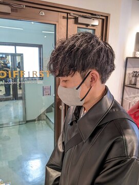 コワファーストナガサキシャンプーボーイ(COIFF1RST NAGASAKI SHAMPOO BOY) vマッシュ×ツイストスパイラルパーマ