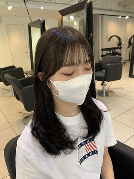グロウ 丸の内(GLOW) 顔周りカットグレージュアッシュオリーブ韓国風前髪山梨美容室