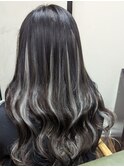 バレイヤージュ風ロングヘア
