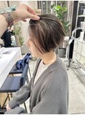 大人ハイライトピンクインナーカラーハンサムショート
