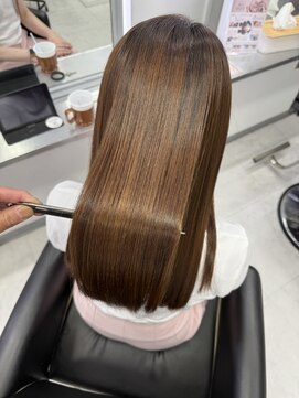 イオエ 心斎橋(ioe) 髪質改善トリートメント20代30代40代【髪質改善】