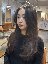 ヴィッカエコル (vicca 'ekolu)&nbsp;レイヤーカット/オリーブグレージュ/バタフライカット