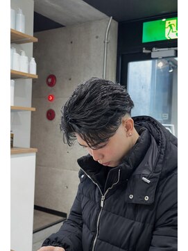 イーラ アメ村店(era) フェザーパーマ