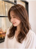 女性らしいロングカールスタイル