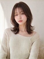 メドウ(meadow) 顔周りカット 顔まわりレイヤー ショコラブラウン 透明感カラー
