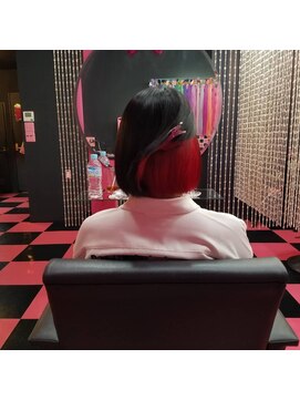 リミックス(REMIX by Love hair KING OF PRINCESS HAIR&EXTENTION) 原色派手髪　インナーカラー レッド