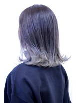 リッカ(ricca)&nbsp;【ブルベ冬】コントラストのあるグレージュの裾カラー