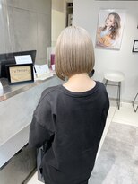 ヴェイン 渋谷(vain)&nbsp;ハイトーンボブ/ミルクティーベージュ/ボブショート/イルミナ