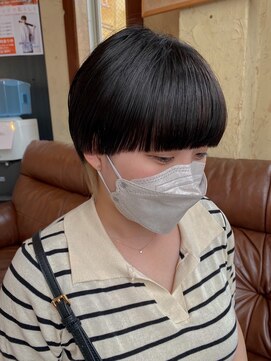 バルス(BLS) トレンドヘアのマッシュウルフ！インナーカラーで個性抜群！