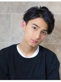 大人マッシュセンターパート無造作ヘアスタイル ビジネスOK