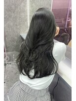 ランズ(LANDS)&nbsp;アッシュオリーブ顔周りレイヤーカット 【韓国ヘア 大阪 梅田】