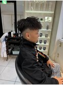 ツイストスパイラルパーマ　メンズパーマ　フェードカット　眉毛