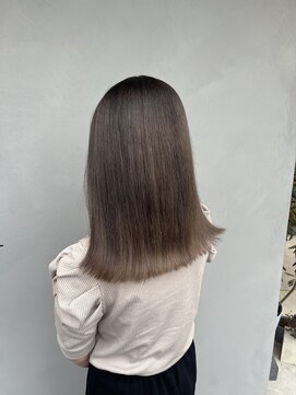 ゴートファクトリー(G.O.A.T factory) グレージュカラー