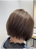 ショートボブ