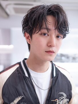 ハバナ 新宿(HAVANA) ソフトツーブロック/刈り上げ/センターパート/ツイスト/ビジネス