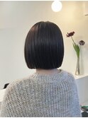切りっぱなしミニボブ