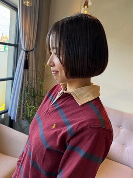 リベラル(liberal) 長め前髪　切りっぱなしボブ【20代/30代/40代】