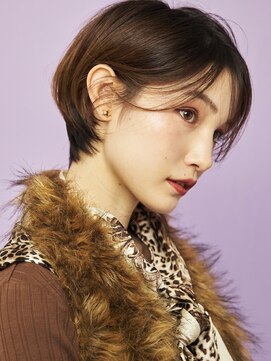 ピークアブー 銀座中央通り(PEEK-A-BOO) ツヤっとくびれショート