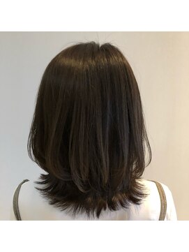 ヘアメイク ジール 羽黒店 ミディアムウルフ
